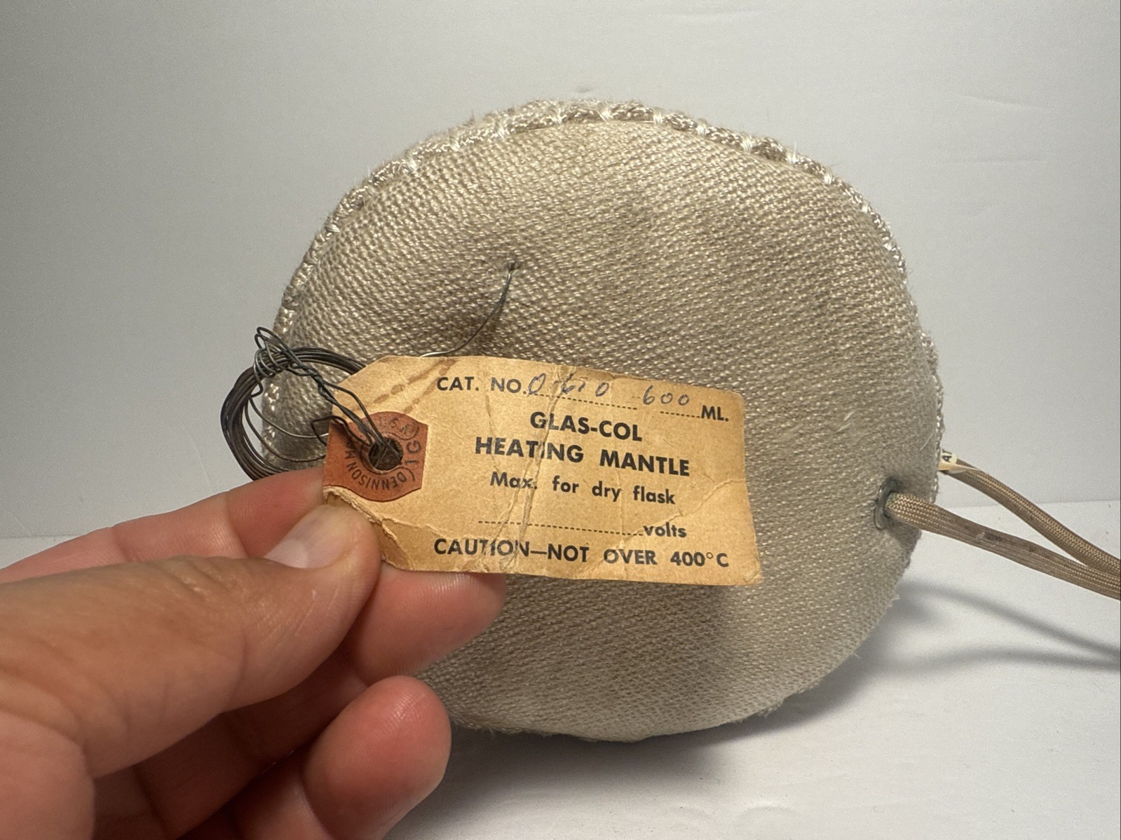 GLAS-COL Heating Mantle 600ml 115v – 0610 Fabric – Round Flask w/ Cord SEE PIC