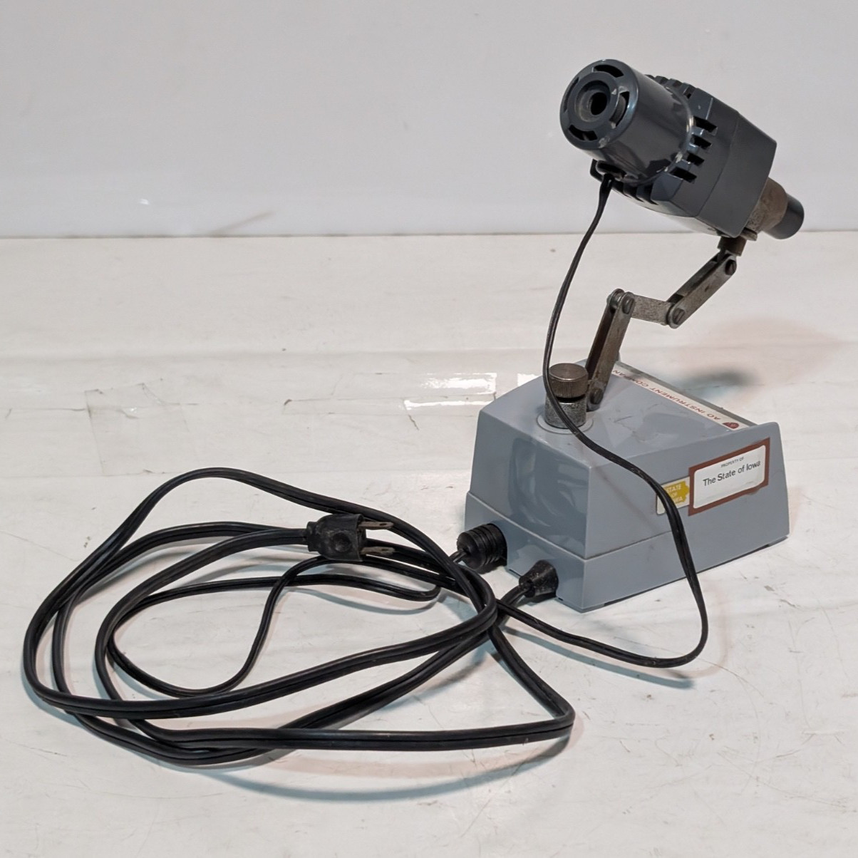 AO Instrument Co. 365 Starlite Microscope Illuminator w/ Variable Transformer