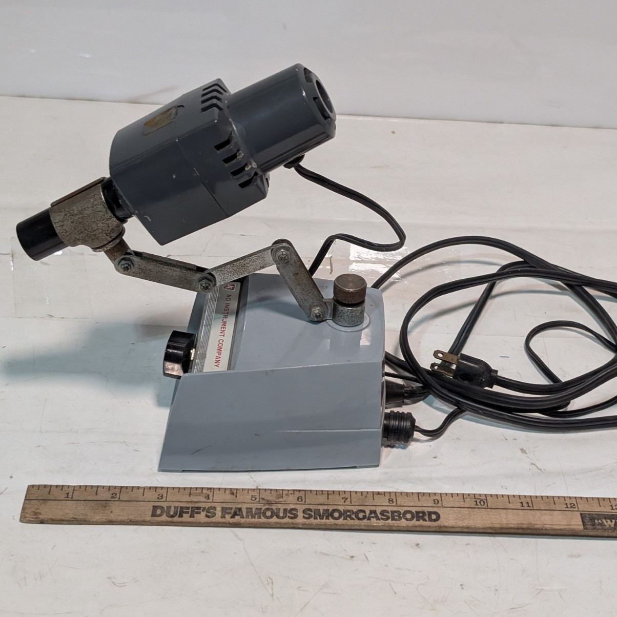 AO Instrument Co. 365 Starlite Microscope Illuminator w/ Variable Transformer
