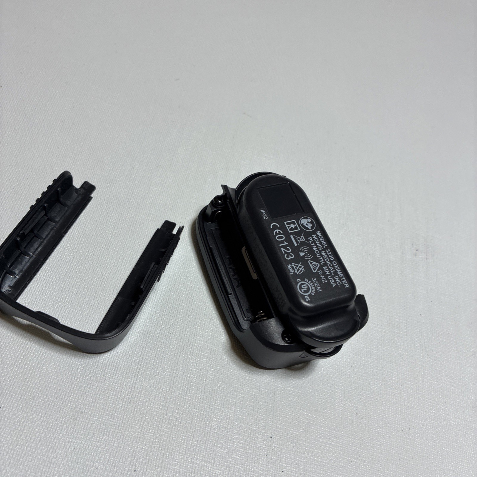 Nonin meter Model 3230 Bluetooth Pulse Oximeter