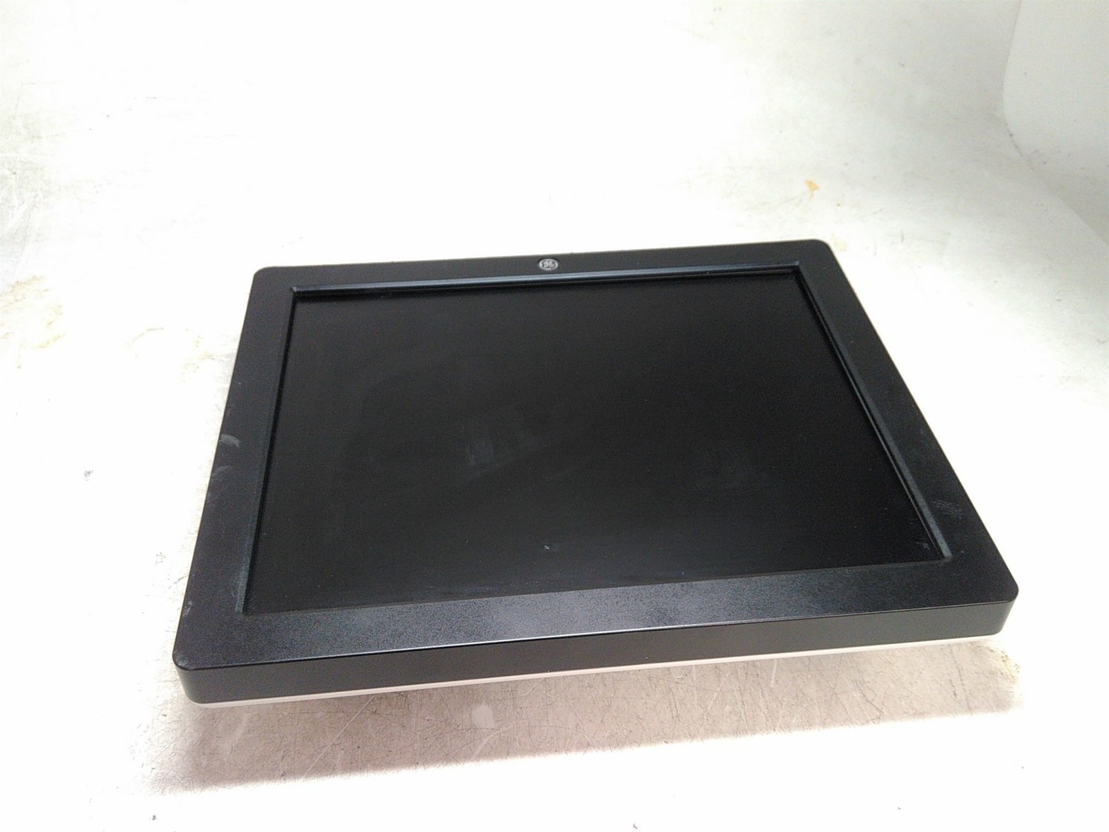 GE / Kontron 2-D190-1001 15″ LCD Patient Display Panel Power Tested ONLY