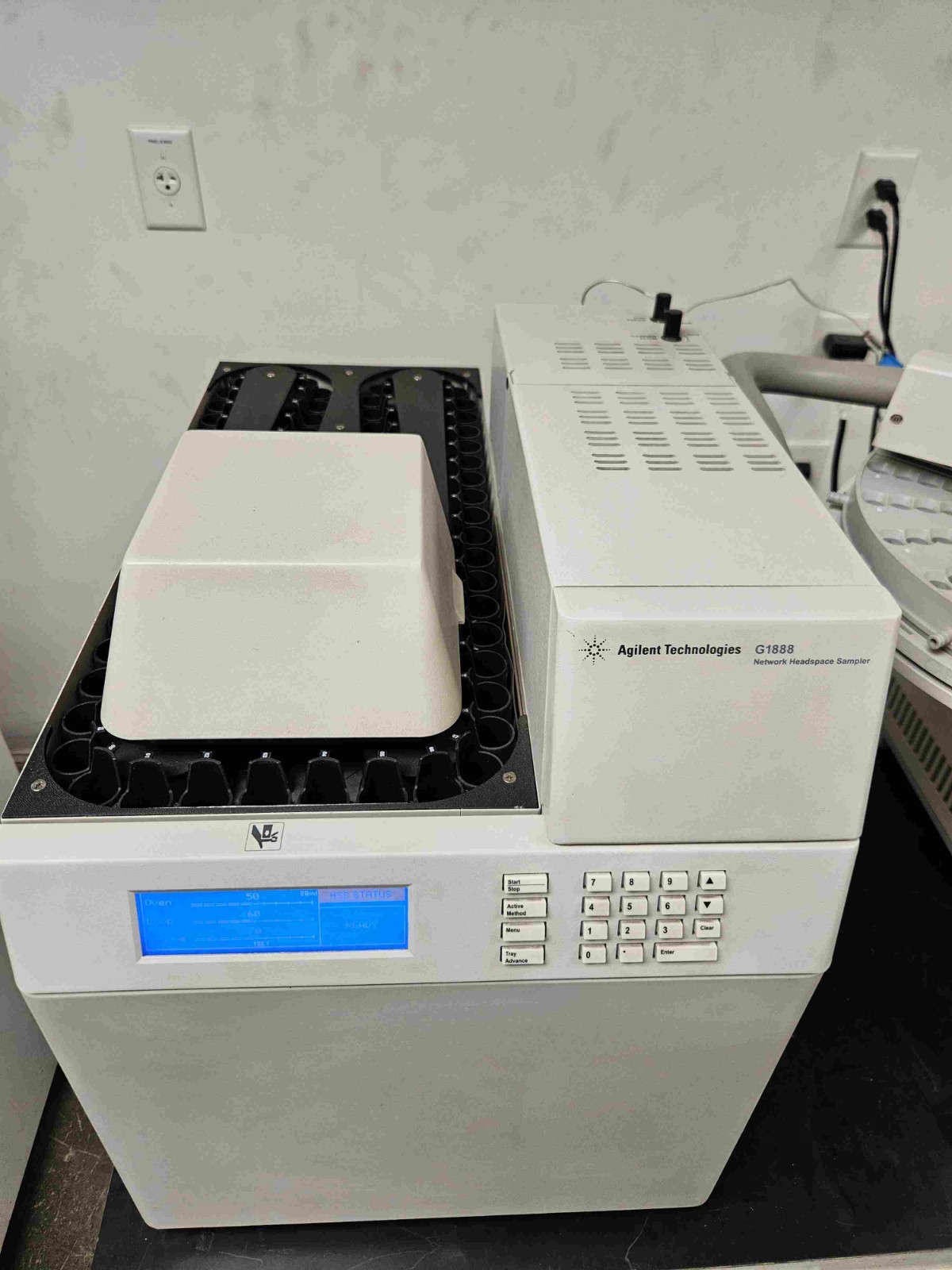 Agilent 6890N GC with (2) S/SL, (2) FID, G1888 Headspace and 7683 Autosamplers