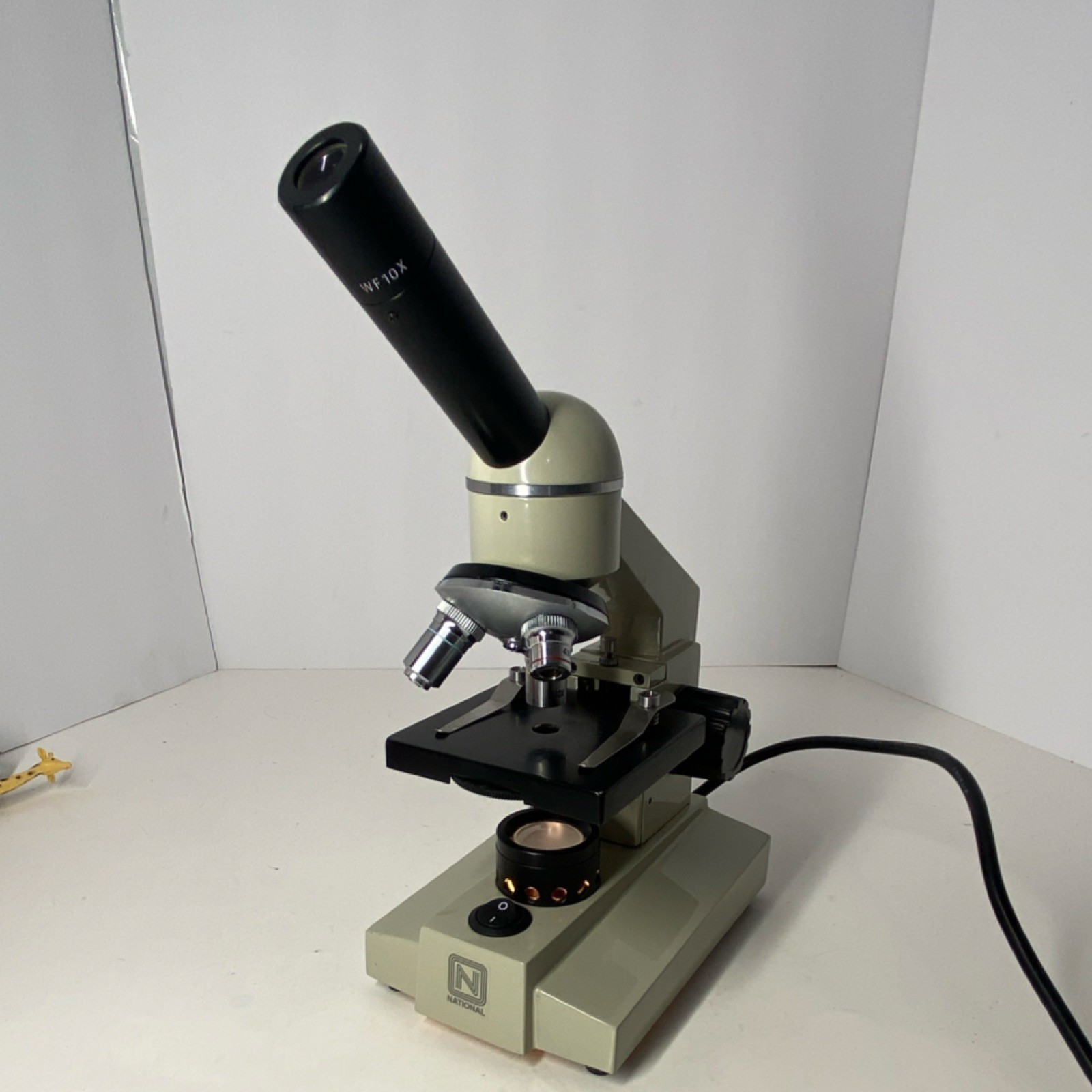 National WF10X Monocular Upright Compound Microscope 4X,10X,40X