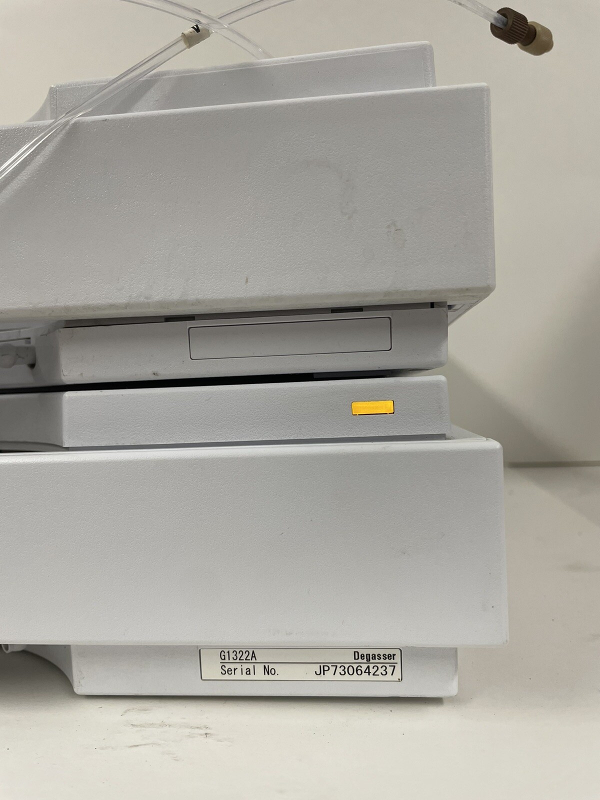 Agilent HP 1200 Series G1322A Vacuum Degasser HPLC with Tray