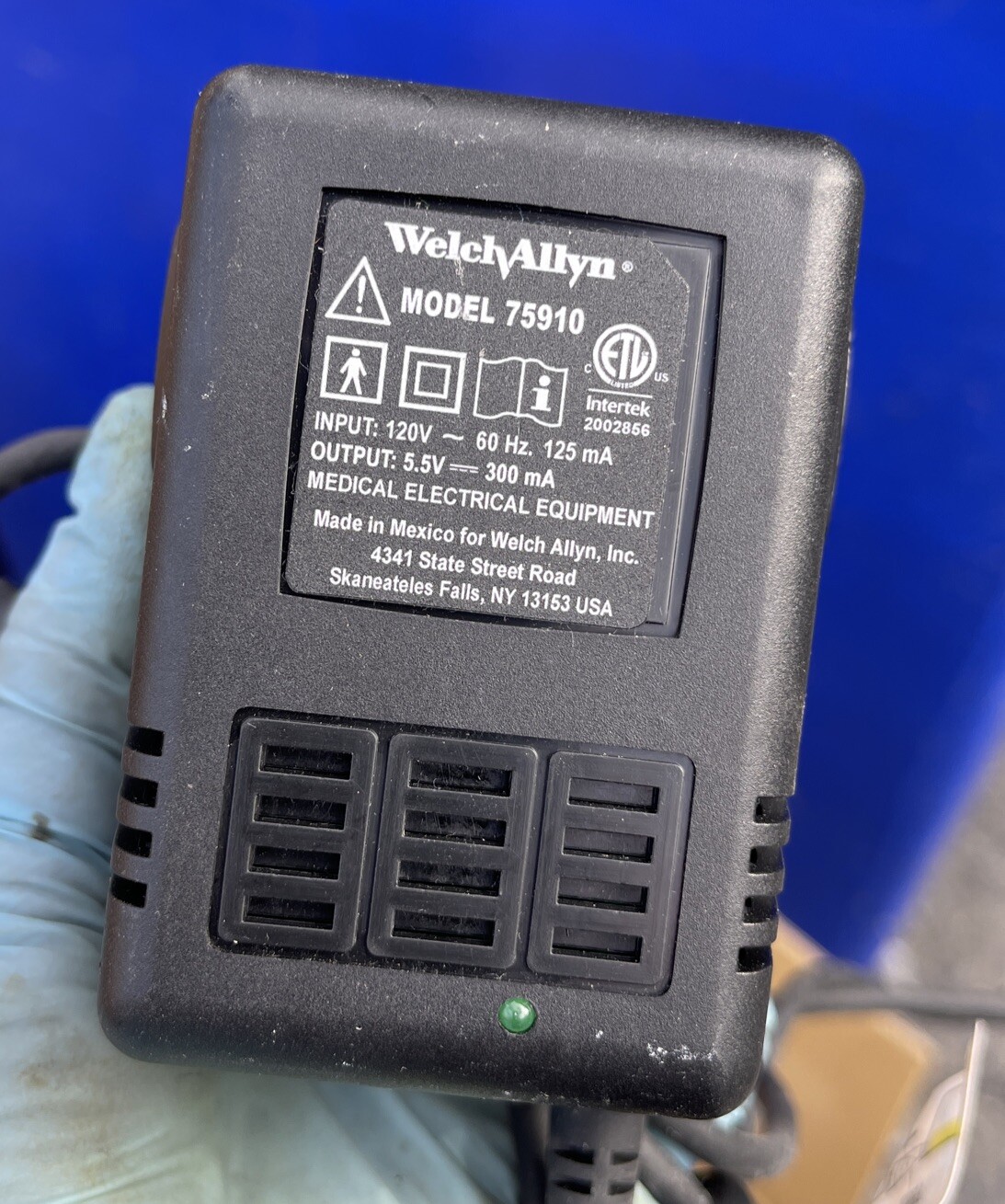 * WELCH ALLYN 75910 AC POWER SUPPLY ADAPTER OUTPUT 5.5V 300mA