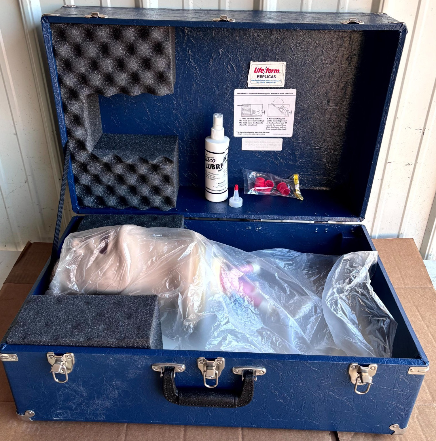 Nasco Life/form LF03699U Airway Larry Airway Management Trainer Simulator w/Case