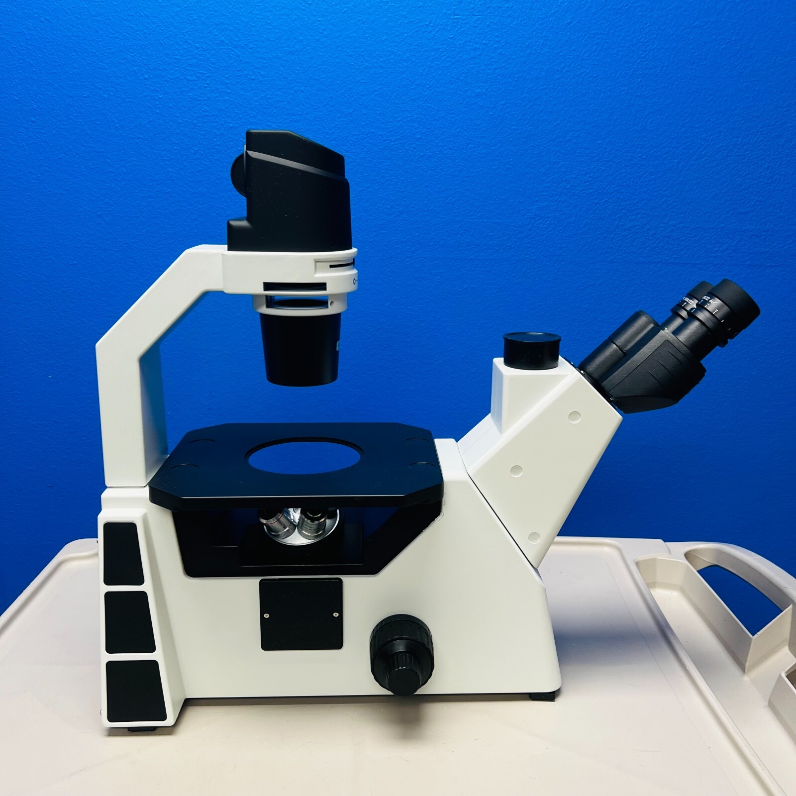 Laxco LMI6-PH1 LMI-6000 Series Inverted Microscope w/ LPlan 4X 20X PH Objectives