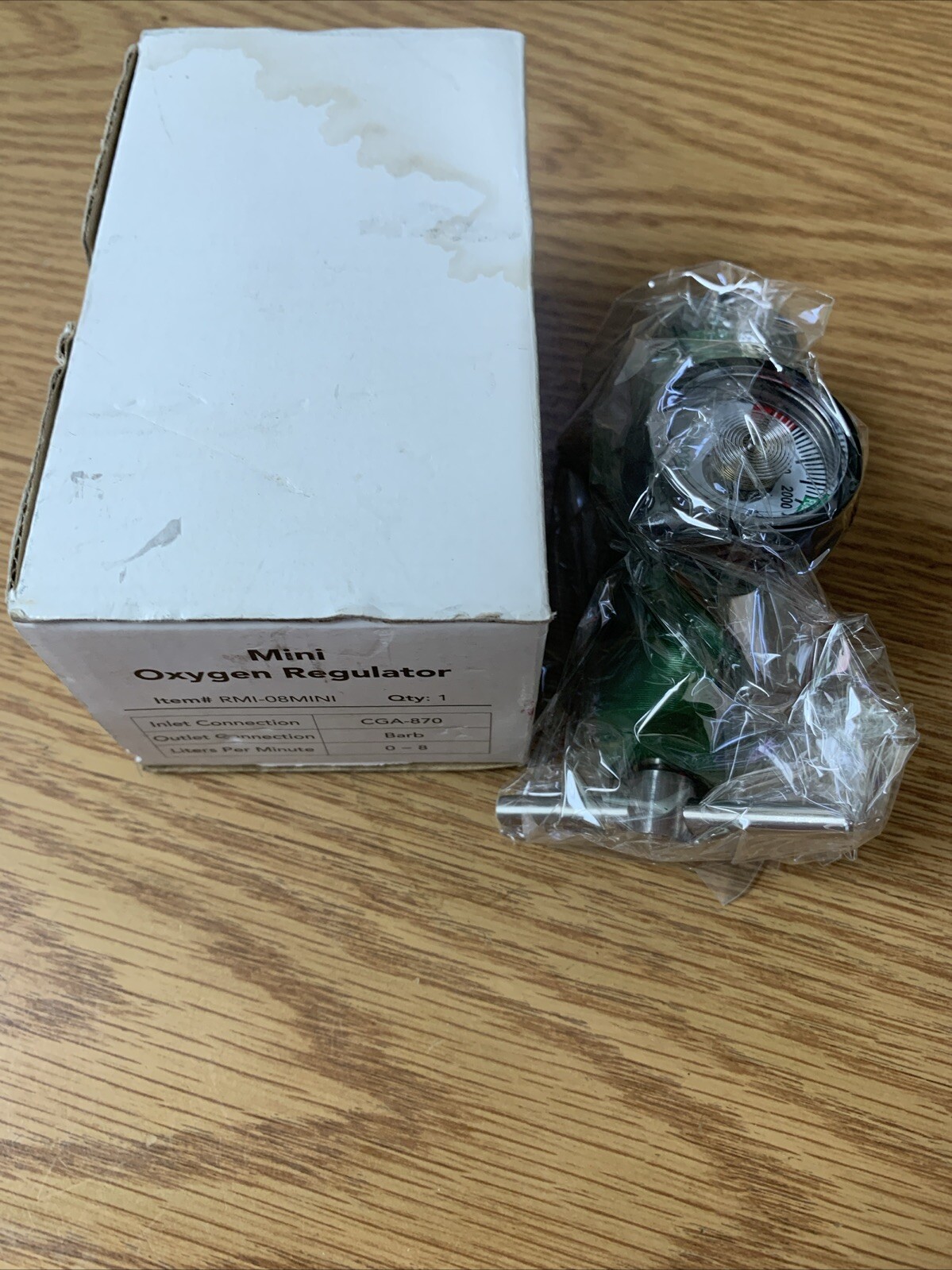 Roscoe Medical RMI-08MINI Pediatric Oxygen Regulator, 0-8 LPM, CGA-870 See Pics