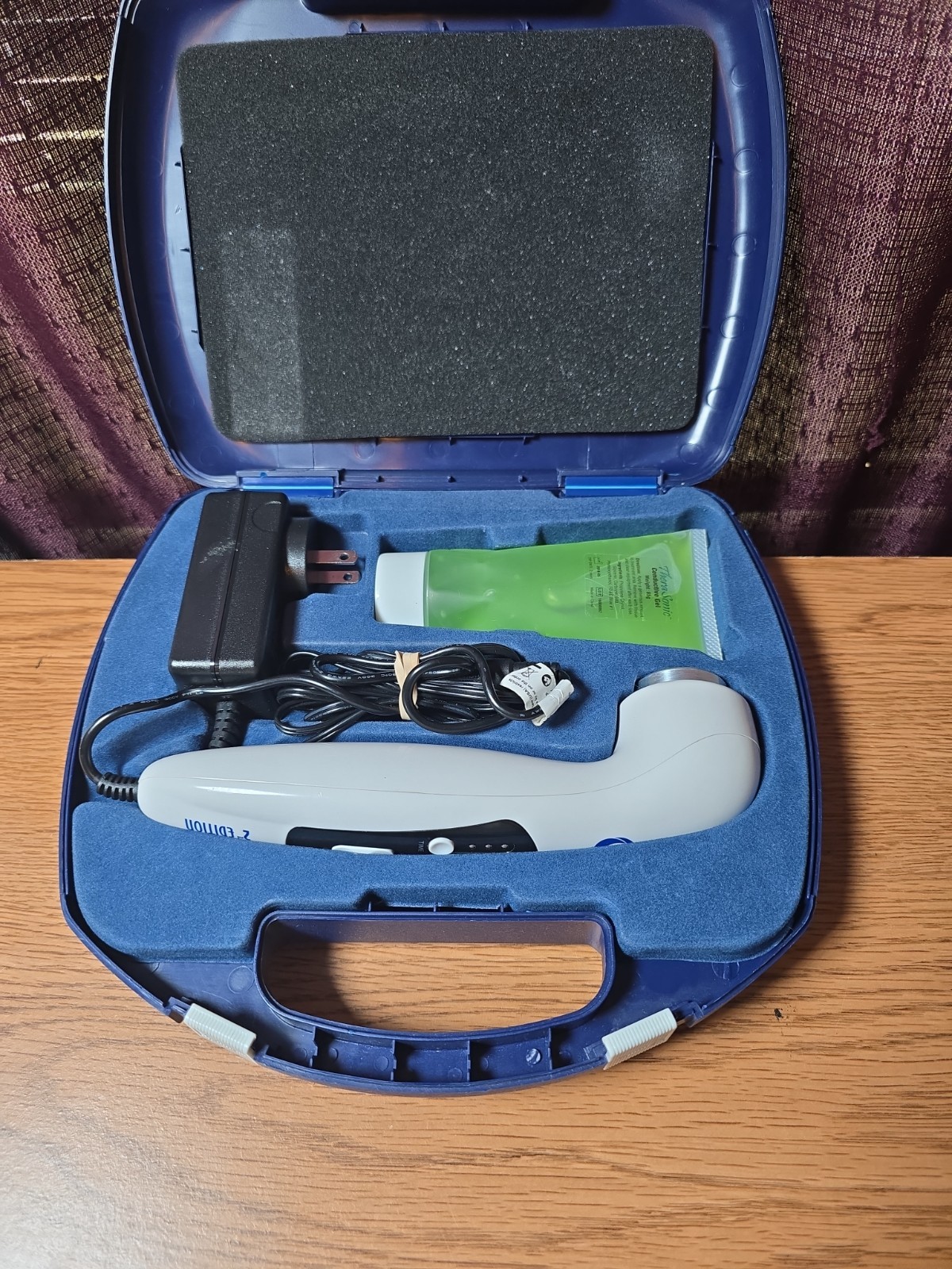 US Pro 2000 2nd Edition Portable Ultrasound Device
