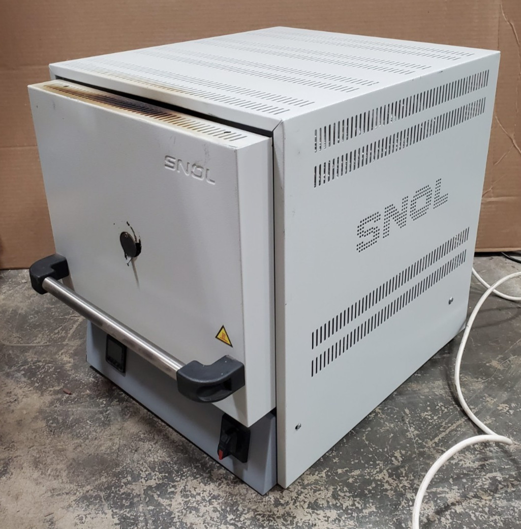 SNOL 8.2/1100 Muffle Electric Lab Furnace 8.2 L Ceramic/Stoneware 120V 1.8KW