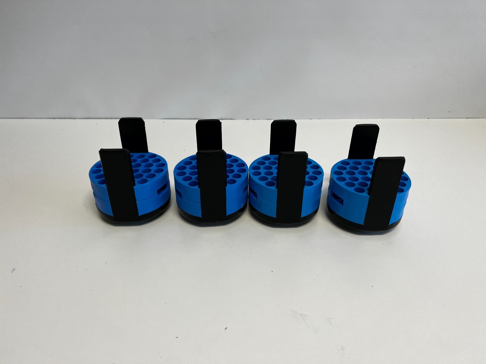 Shelf5: Lot of 4 Unbranded Centrifuge Buckets with Adapters